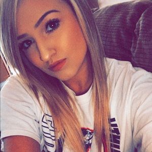 Meet your Posher, Macayla